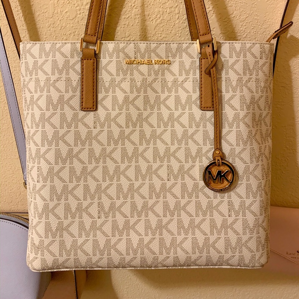 Authentic Michael Kors Morgan Tote (Vanilla)